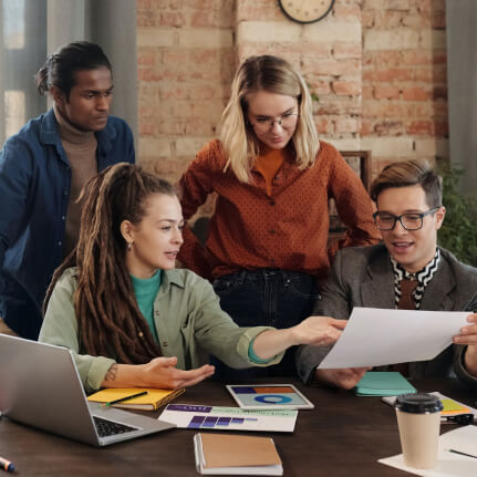 Our culture of innovation provides a favorable environment for a diversity of ideas, aligned with our way of doing things through the agile methodology.
